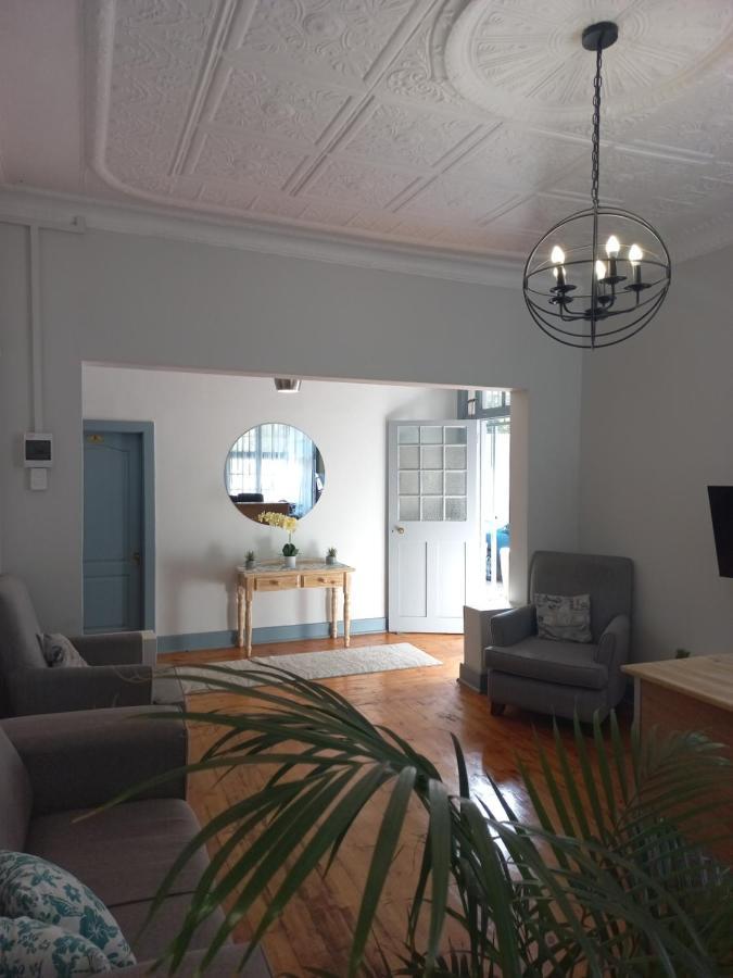 Triple9 Hatfield Guesthouse Претория Экстерьер фото