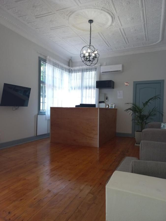 Triple9 Hatfield Guesthouse Претория Экстерьер фото
