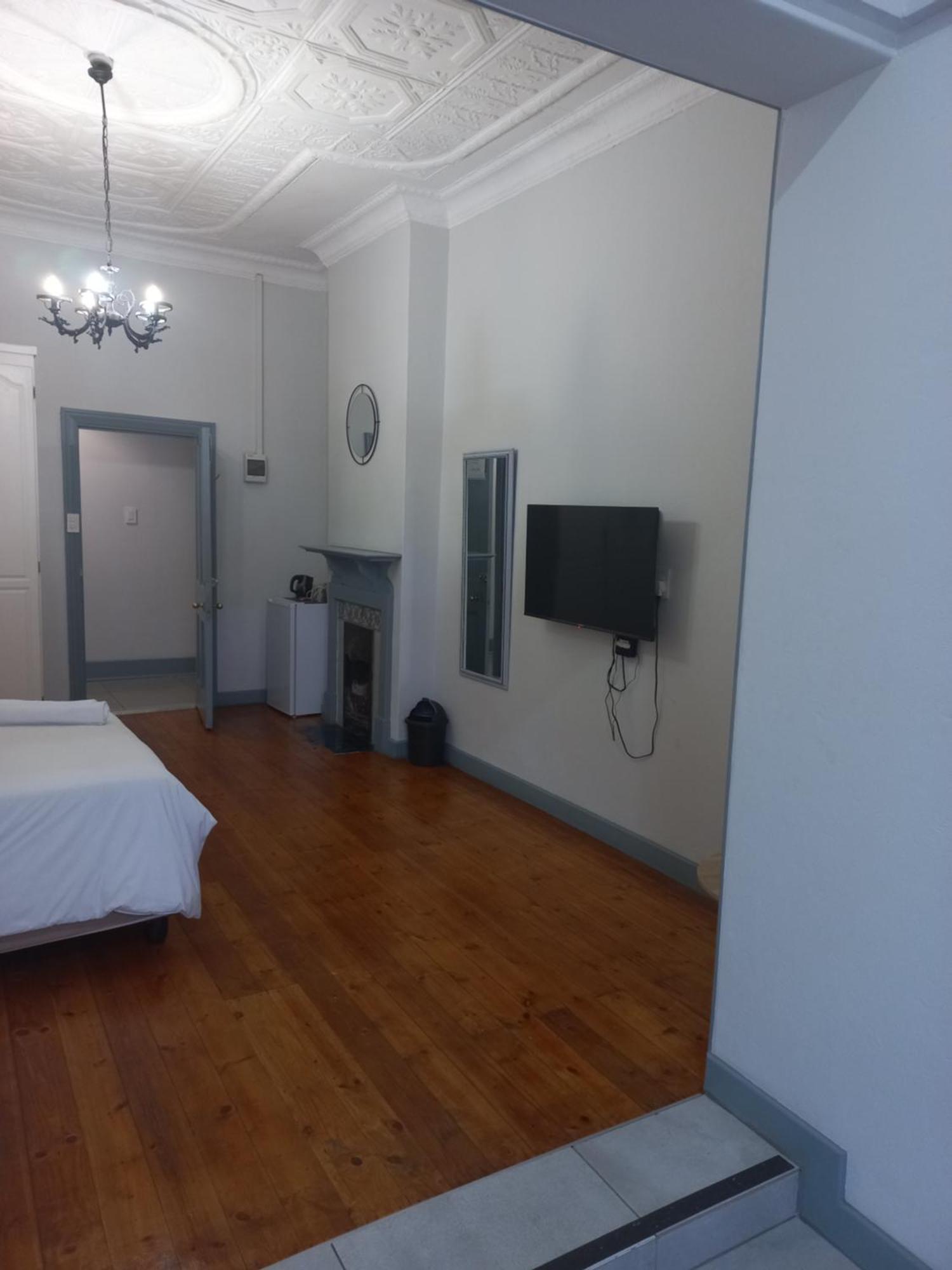 Triple9 Hatfield Guesthouse Претория Номер фото